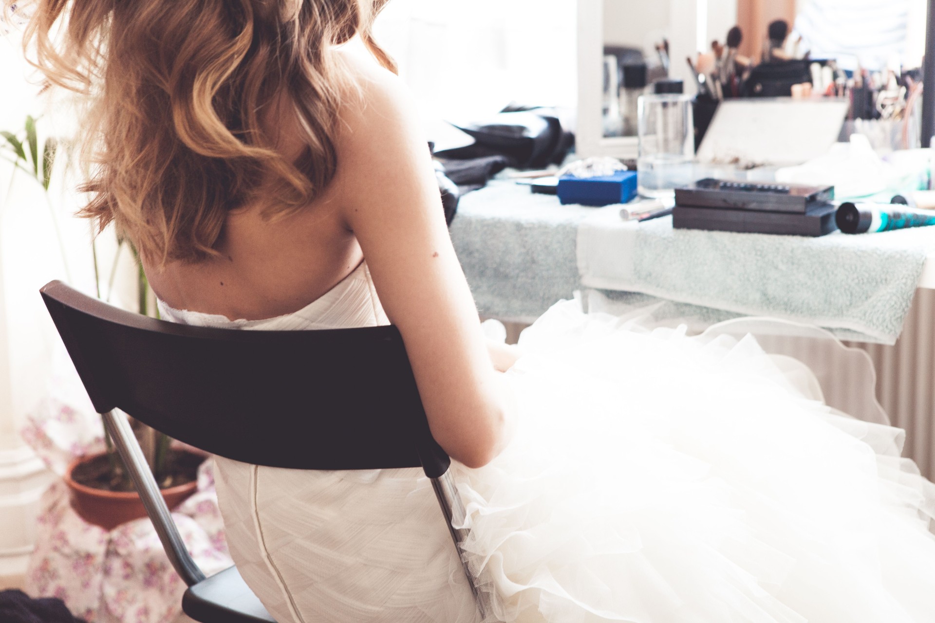 Braut auf den Hochzeitstag vorbereiten